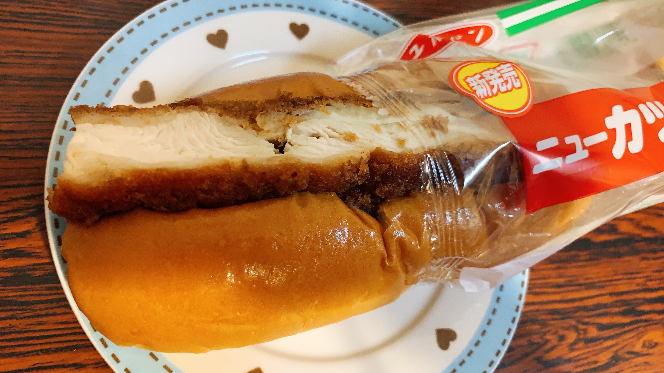 青森県地場セレクト担当じば美 わんつかキャベツが探せない 涙 いなくなったか W ニューカツサンド 工藤パン アスパム T Co Wdfby0nyut Twitter