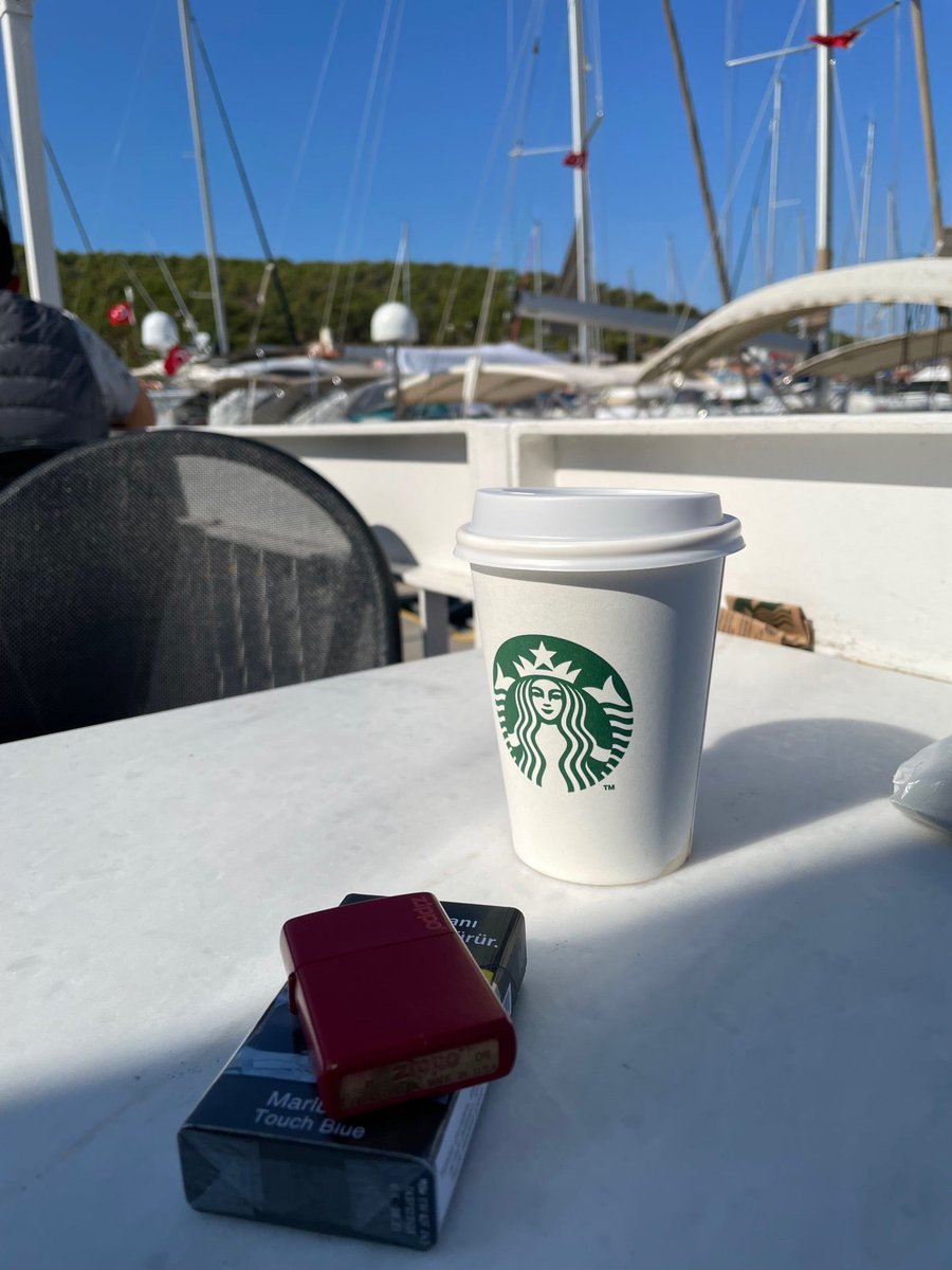 I'm at <a href="/StarbucksTr/">Starbucks Türkiye</a> in Çeşme, İzmir swarmapp.com/c/e5qb50OnbWG