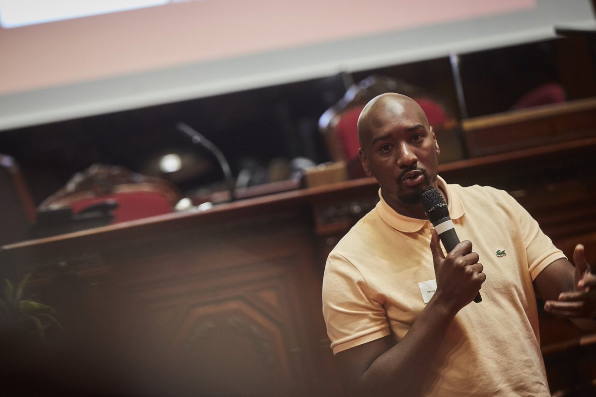 YChangeMaker's tweet image. Retour en photo sur la conférence YCM au Sénat. 🏛

Merci à nos intervenants pour l’inspiration.💡

Merci à @mousscama, la ministre @karinelalieux et le prince Laurent de Belgique @MonarchieBe pour leur présence. 🤝

Merci à @nathansoret pour l’animation. 🎤

📸 @DatiPhotography