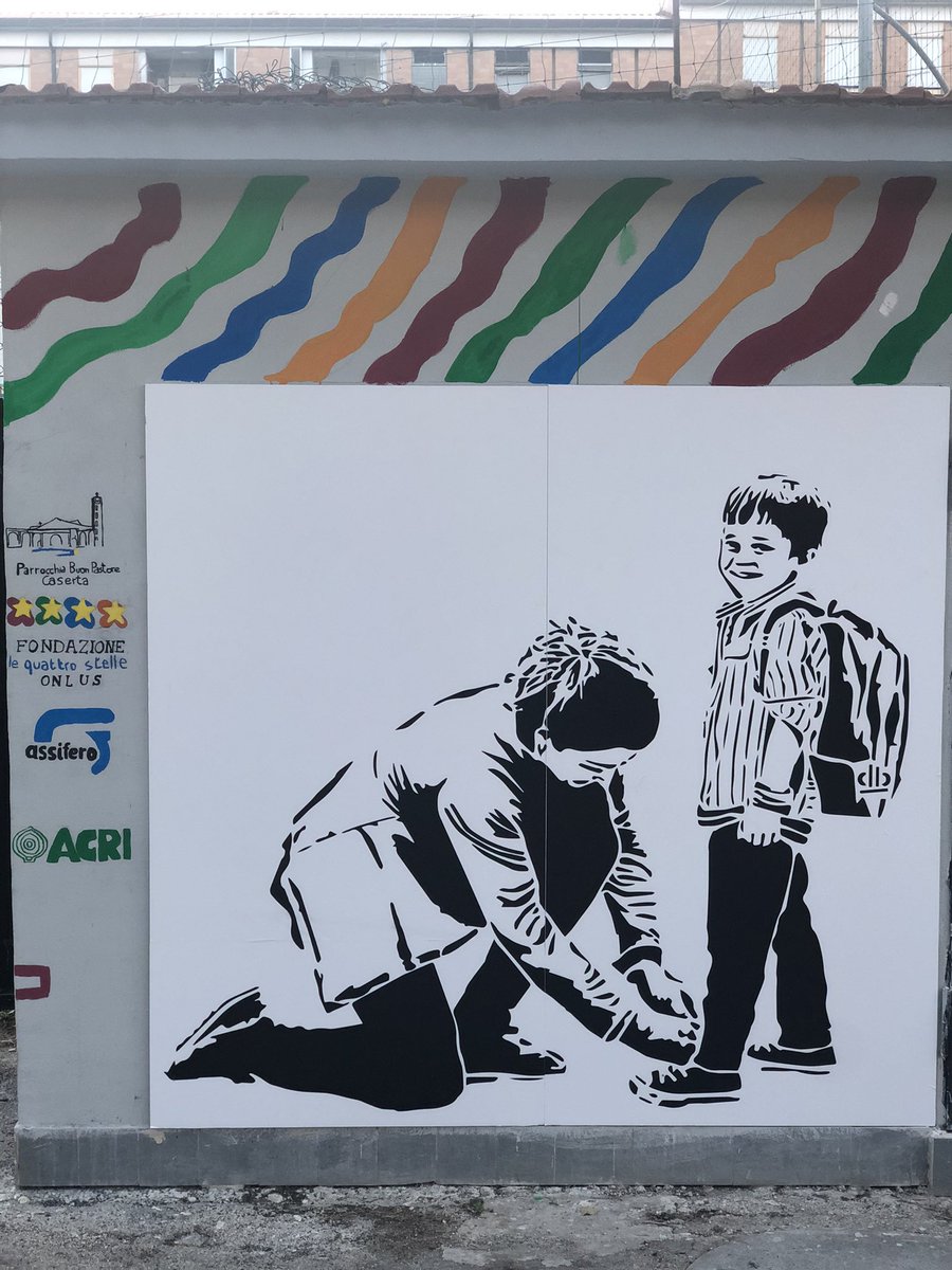 gianluigipas's tweet photo. Il murales che la fondazione Le Quattro Stelle, insieme a tanti volontari, ha realizzato nel rione Vanvitelli di #Caserta in occasione della Giornata e#Europea delle Fondazioni.
#nonsonounmurales @acri_ufficiale @assifero @DafneHQ https://t.co/00y2QK5Iju