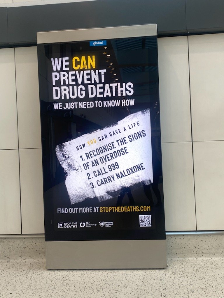 Great to see more of these important posters around, this one was at Glasgow Buchanan Street bus station <a href="/turningpointsco/">Turning Point Scotland</a> #stopthedeaths @SDFnews