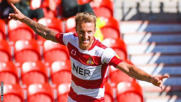 NiamhsNextStep's tweet photo. Tickets on sale now for this superb event at @drfc_official Great to be working with @Sellebrity_UK again to raise money and awareness to fight childhood cancer. Get your tickets today https://t.co/mf7b09iTPR ⚽️💜 https://t.co/YWPjzRAnww