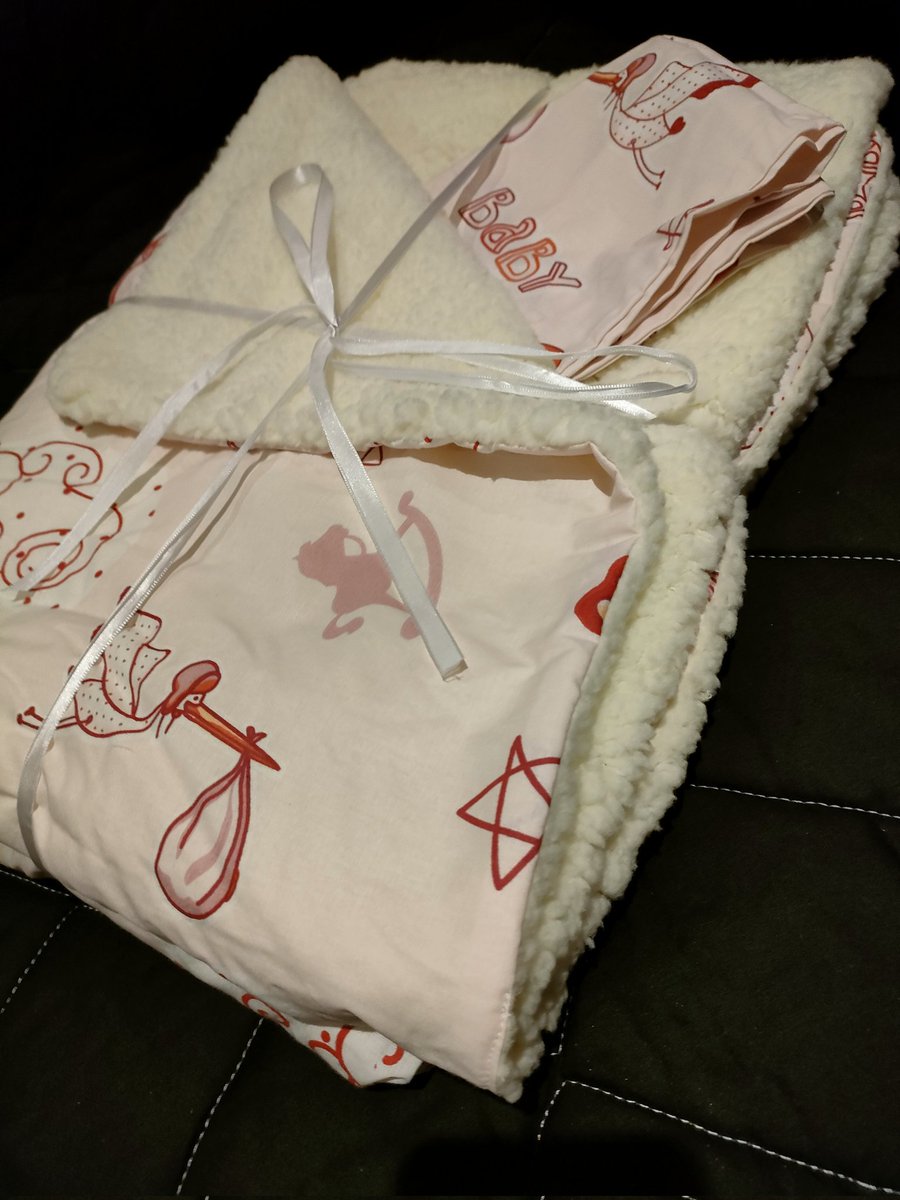 mbalizarcool's tweet photo. On my side hustle....I make and sell customised kiddies beddings and gifts.
Please support, here's the link to my catalogue https://t.co/6Sme1vXjBL https://t.co/gz3DGvuPo2