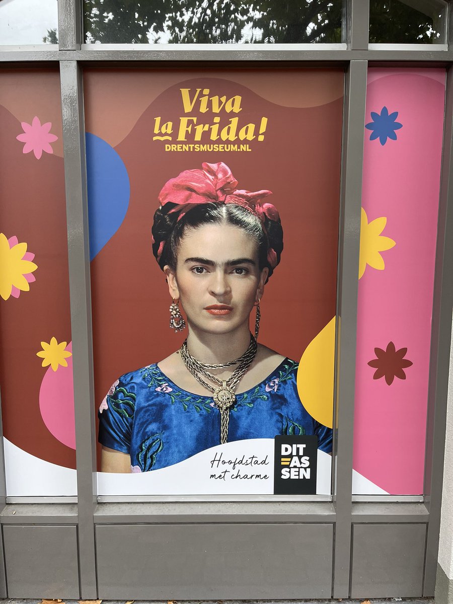 MarkvandenEng's tweet photo. De binnenstad van Assen ademt Frida! Waanzinnige tentoonstelling in het Drents museum en street art in het centrum. Assen, hoofdstad met Frida charme! https://t.co/EBUKrVUTlN