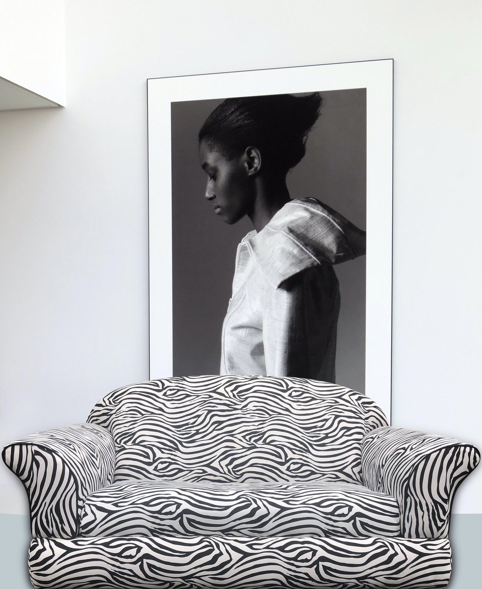 wesellsofas1's tweet photo. Our Safari Sofa, perfect for your guesthouse, game lodge or hotel. 🇿🇦
Selling for R10 000
Delivery can be arranged. 
Cape Town,South Africa
 #krugernationalpark   #tablemountain #stellenbosch #hermanus  #gamelodge #safari #capetown https://t.co/tZ5fR407Dy