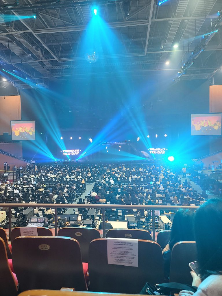 ainasfp_'s tweet photo. #TREASUREと素敵なTEUDAY kok gua iri bgt ya kak🙂🙏 https://t.co/l1fW8ijCFG