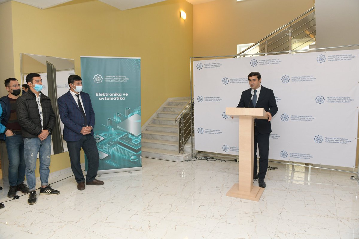 MDDTAzerbaijan's tweet image. Nəqliyyat, Rabitə və Yüksək Texnologiyalar Nazirliyi tərəfindən elan edilən təqaüd proqramını qazanan şagird və tələbələrlə görüş keçirilib. 

Ətraflı: bit.ly/39WMcRp

#NRYTN #MicrosoftAzərbaycan #Whelp #Sumaks #Təqaüdproqramı