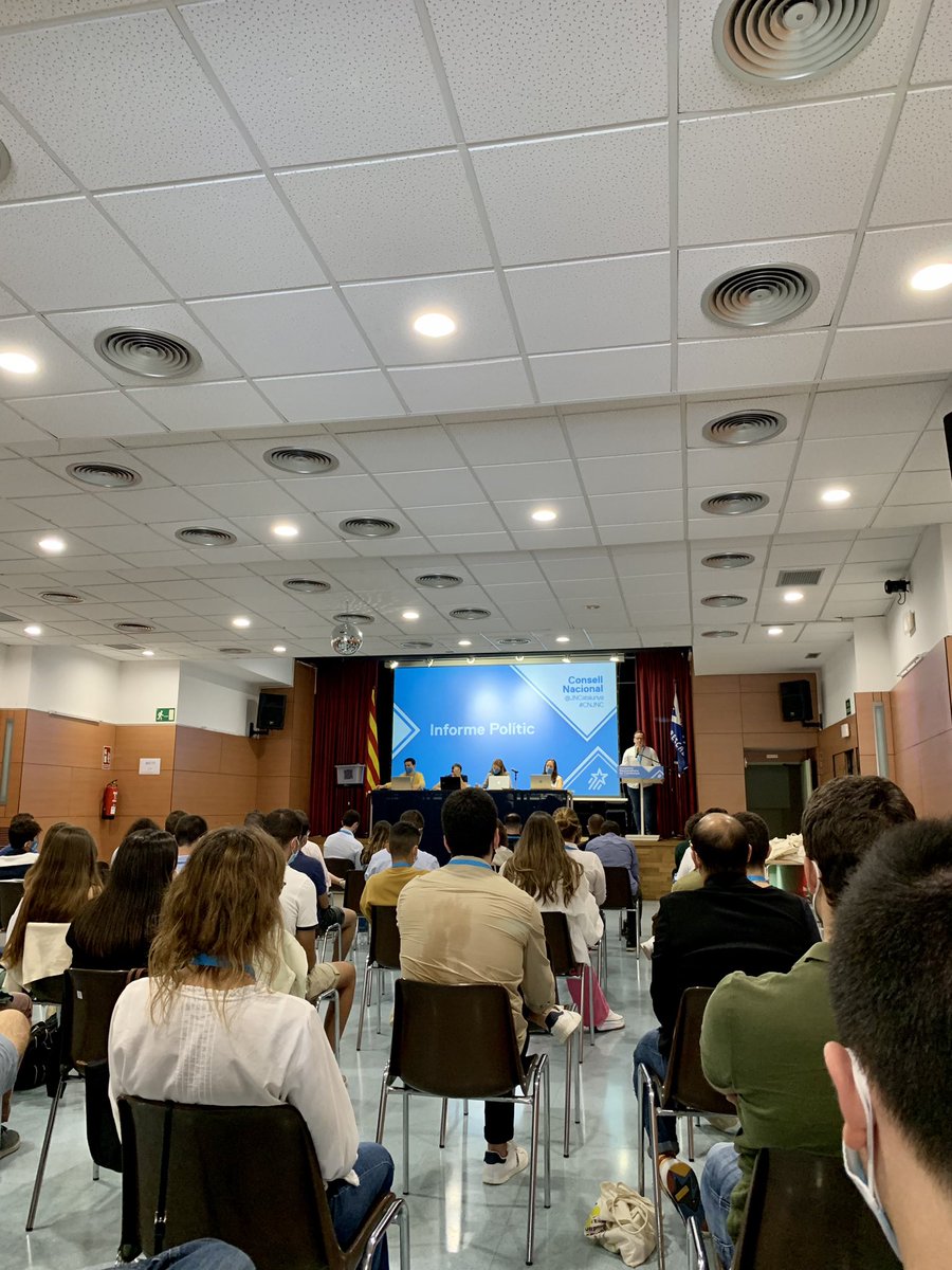 sergi_senpau's tweet photo. #CNJNC a Vilanova i la Geltrú. 

🔝40 anys de compromís amb #Catalunya i la seva #independència! @JNCatalunya https://t.co/xigVLfB0G0