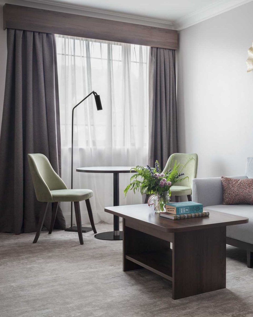 KingsleyHotel's tweet photo. Spaces that evoke creativity...
Styled with soothing colours schemes, minimalist features and gentle homely comforts. 

#TheKingsley #LuxuryHotel #InteriorDesign #BusinessHotel #KeepDiscovering #PureCork #CorkHotel #CorkCity #Luxury #Autumn #DestinationHotel #StylishHotel https://t.co/PJ7iNEQ7Ji