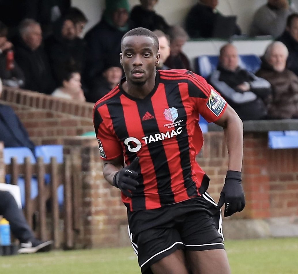 HullbridgeFC's tweet photo. π¨Player Announcement π¨
@HullbridgeFC are pleased to announce the 1st of 3 new signings this Morning.
Welcome to @HullbridgeFC @clarenceemeh
#welcomeclarence
#hullbridgefamily https://t.co/r0LPiD5NfP