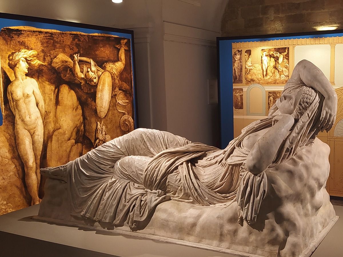 La Ninfa  addormentata (II sec. d. C.) saluta #Jesi dopo un "sonno" di 130 giorni a Palazzo Pianetti, in compagnia di Raffaello e Colocci <a href="/JesiCultura/">Jesi Cultura</a> <a href="/MarcheTourism/">Marche Tourism</a>