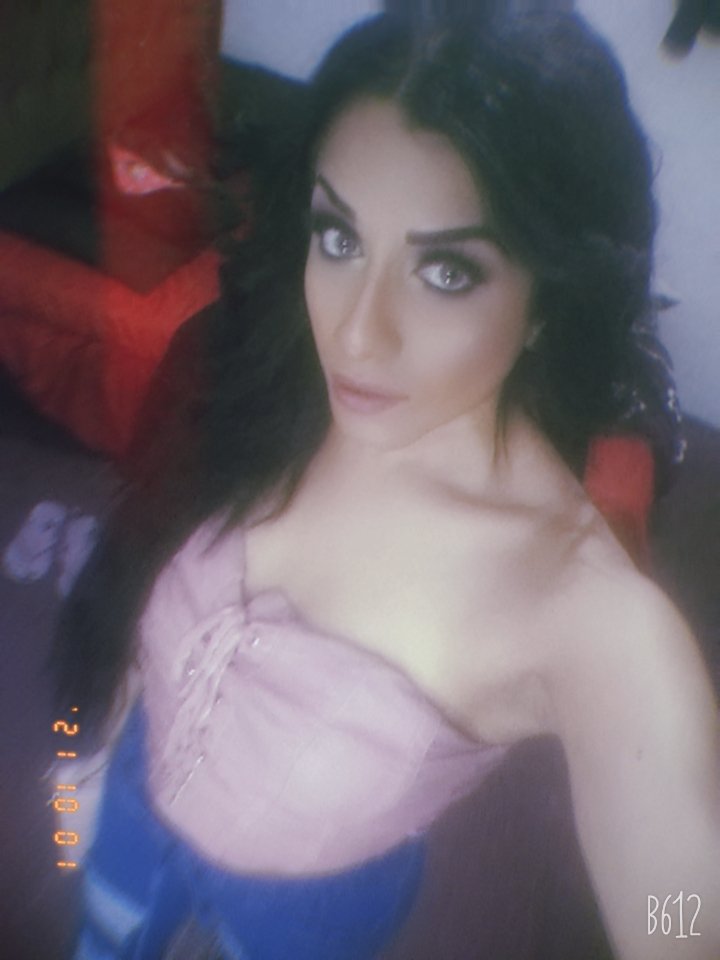 KarlaPolett2's tweet photo. Soltera scort disponible por metro revolución 😉🤑🤑🤑🤑🤭💐 https://t.co/6Nf7BpQXMT
