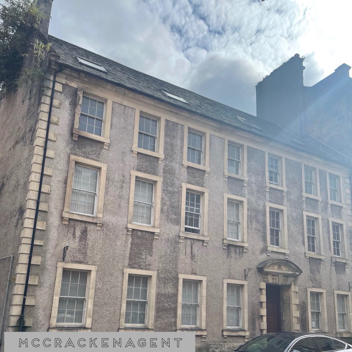 PlayerProperty's tweet image. Great to get into another one of our off market properties this week 🏚 before running some numbers for our investors 👨🏽‍💻🤝

#property #offmarketlistings #estateagent #investment #investor #propertyinvestment #mccrackenagent