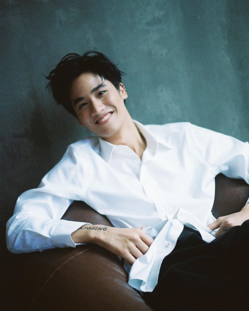 ก็เธอน่ารักกก 💕

#tawan_v 
Cr. 0505.38
