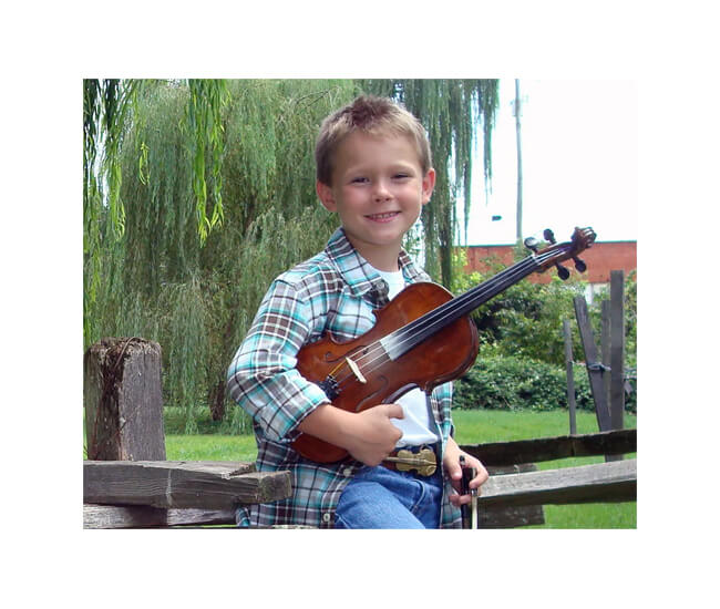 RicksDailyTips's tweet photo. Fiddlin’ #CarsonPeters switches several gears to take on #TheVoice
https://t.co/IS3ZReTpzH https://t.co/qYxCwlGirc