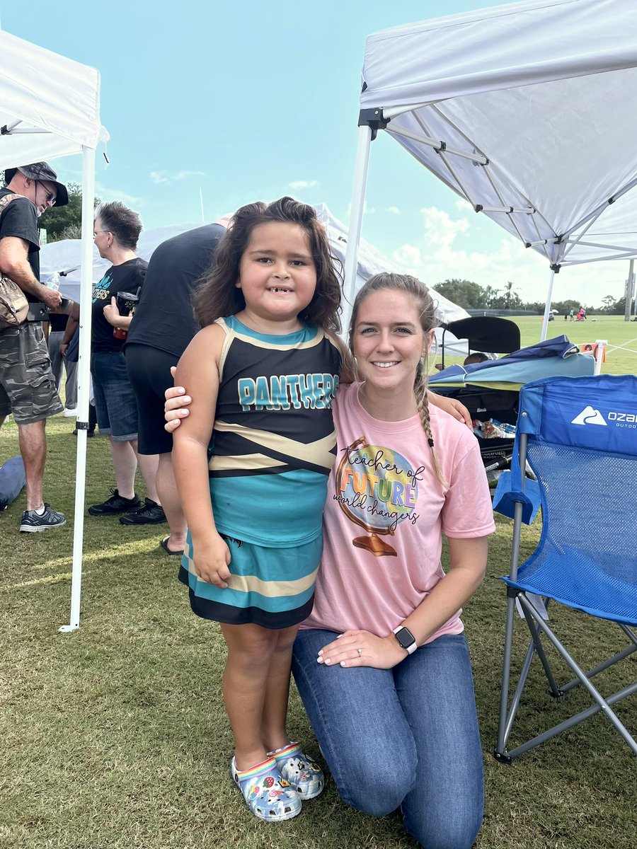 Cheered on some <a href="/spiritbelieves/">Spirit Elementary</a> cheerleaders this morning. My why 💛💚