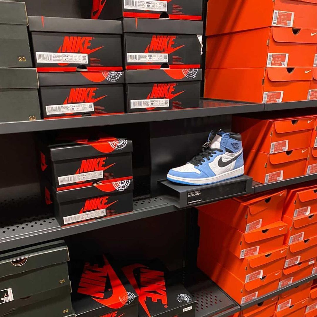 Купить найк в москве outlet nike