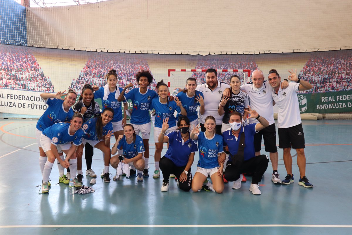 TorreblancaFS1's tweet photo. ⚫️⚪️ Crónica @AtleticoTorcal 1 - 2 MSC Torreblanca FS
💪Segunda victoria consecutiva para las Guerreras
🔗https://t.co/2DHIaLlI7Y
📸https://t.co/SvfavKnVEs https://t.co/iHmxtEzhnN
