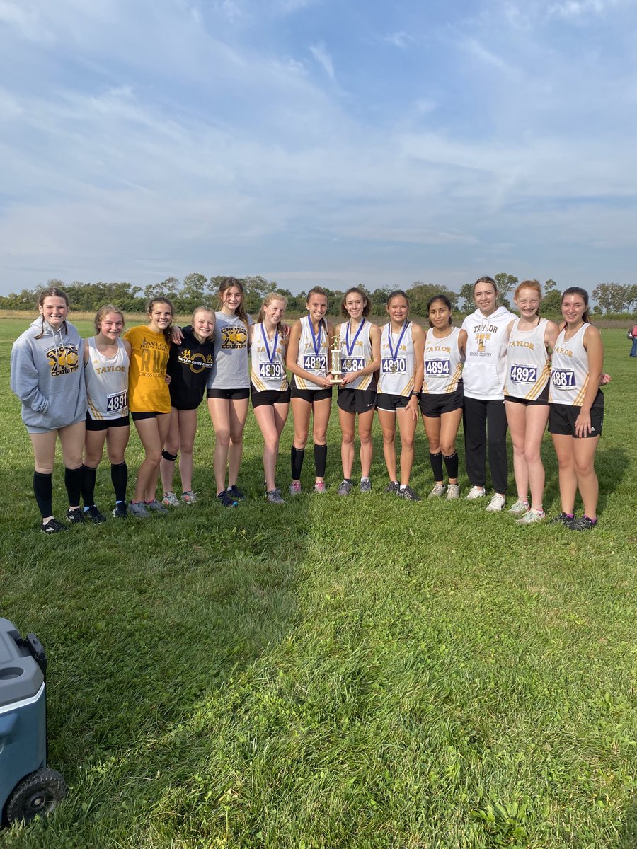 Taylor girls place second at Edgewood Invitational.  Girls had four girls in the top 20.  Monica Dart was 3rd, Nicole Myers was 8th, Mya Bross was 12th and Elise Lindle was 15th.