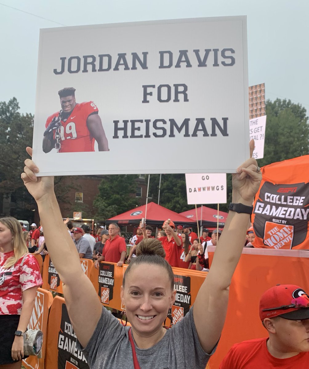 CollegeGameDay's tweet photo. Gotta think Georgia fans agree https://t.co/ZyzFWdFxeX