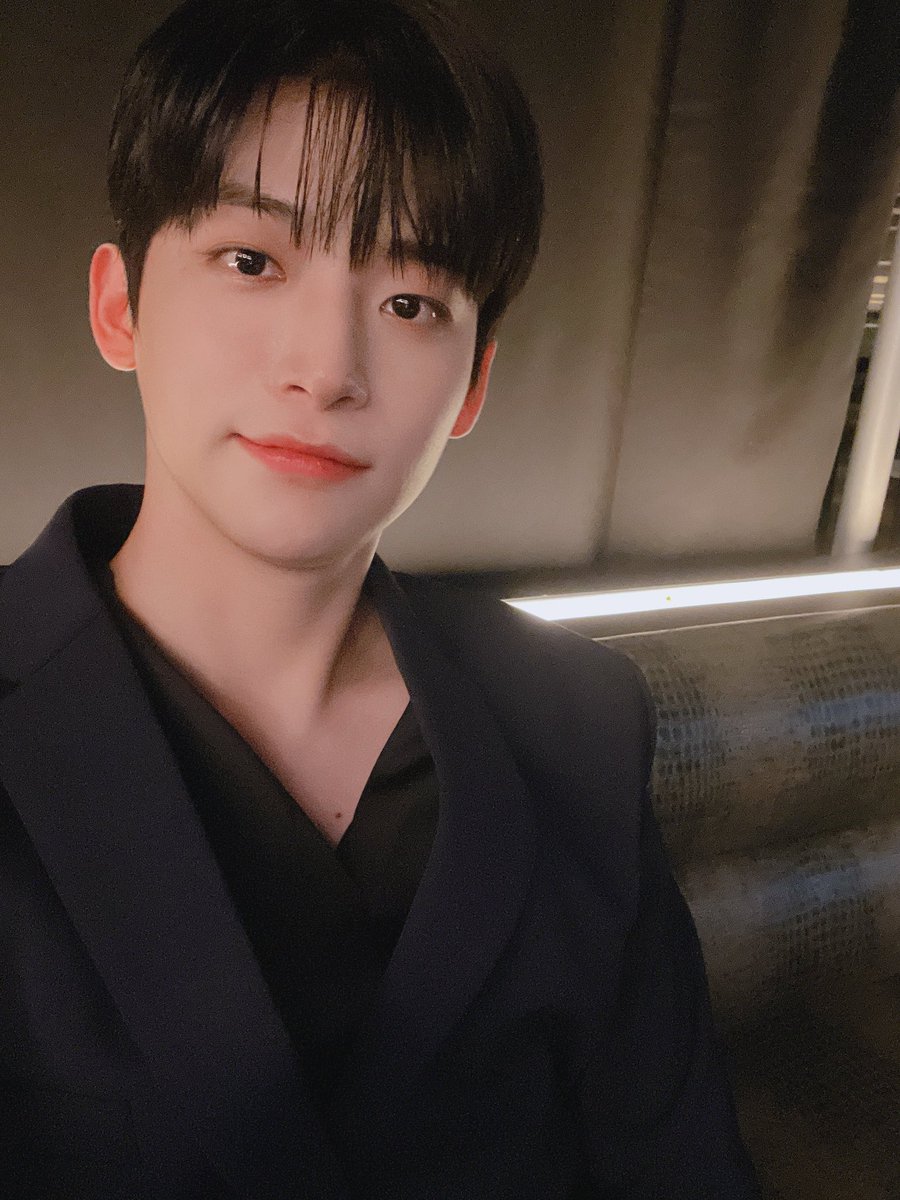 ًJungmo. tweet media
