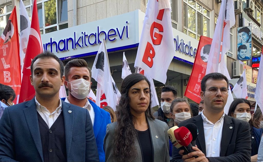 Mimarlar Odası Ankara Şubesinin yönetimini PKK işgalinden kurtaracağız!

Sizin terör örgütünü meşrulaştırma çabalarınız PKK'yı gömüldüğü hendeklerden çıkartmayacak!

PKK'ya verilecek tek ödül MEHMETÇİĞİN NAMLUSUDUR!🇹🇷