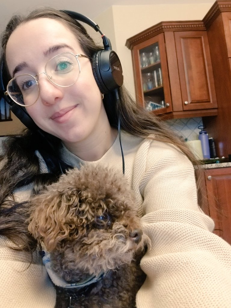 eli_mm07's tweet photo. Ready for the last day of #CAGC21 with my conference buddy Cocoa joining in #GCpets https://t.co/RWFYYF3PcG