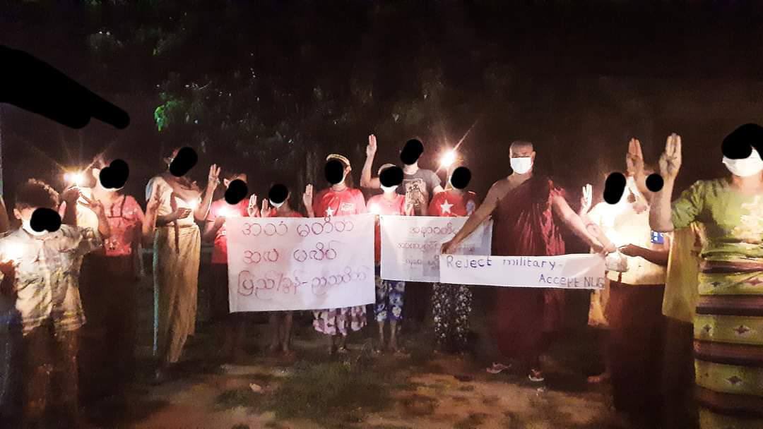 Despite junta’s brutal crackdowns, regular Pyigyidagun Night Strike against military dictatorship was successfully staged #TortureToDeathByJunta #WhatsHappeningInMyanmar #Oct2Coup