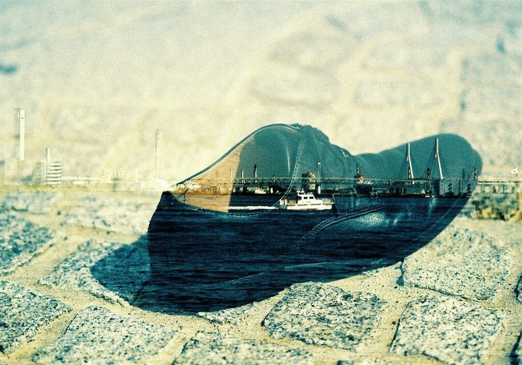 terugraphy08's tweet photo. *
🗓 2021.07
📍 #みなとみらい
#film #double_exposure
📷 #olympusom2000
🎞️ #velvia50 #crossprocess
inspired by @lomogocchin
#フィルムさんぽ #第66回フィルムさんぽ #カメスズ
==========
https://t.co/QpUhg6g1tD https://t.co/TIaUdEftgN
