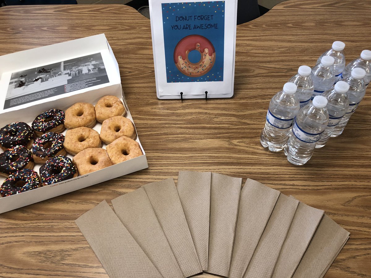 Donut forget you are awesome! Thankful for our 1st year teachers and their hard work! <a href="/DunnES_AISD/">Dunn Elementary AISD</a> @TCarinP <a href="/WikstromDulce/">Dulce Wikstrom, M.Ed.</a> <a href="/MichelleColter2/">Michelle Colter</a>
