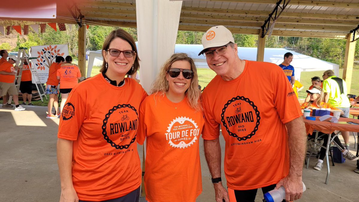 Beautiful morning for the annual #TeamRowland Tour de Fox race. We love seeing our faculty show up and show out for a great cause! #endparkinsons @ParkinsonForAL