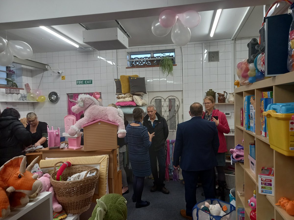 Fun morning attending Inspiring Change Charity Shop Re-Launch, West Howe, this morning! Great to see Bournemouth Mayor - <a href="/davekelsey6/">dave kelsey</a> @CllrJaneK Ted Taylor &amp; lots of other familiar faces. The shop looks fab! Pop in, they have some interesting trinkets! <a href="/westhowe/">West Howe Community Enterprises</a>