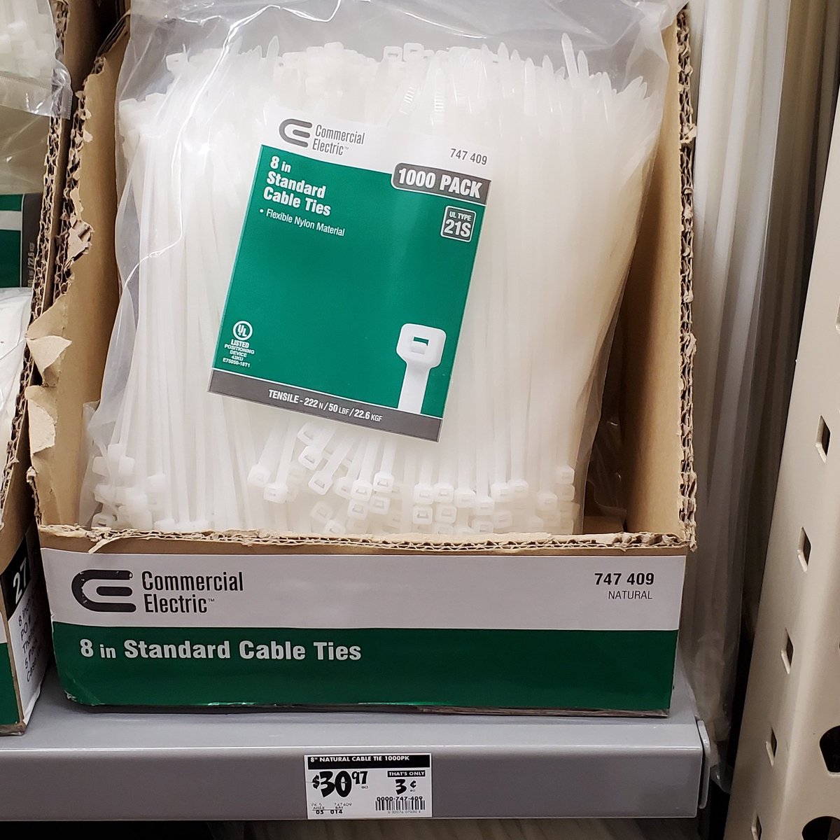What every Jeep owner needs to have in their tool box.
.
.
.
#jeepyj #jeep #wrangler #yj #yjjeep #jeeplife #jeepnation #jeepfamily #jeepwrangler #jeepjk #jeepjku #jeeptj #jeepunlimited #jeepwj #jeepxj #jeeplj #jeepjt #jeepjl #jeepzj #jeepzipties