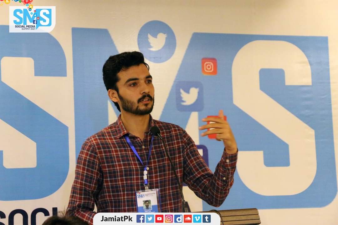 JamiatPK's tweet image. 5th Annual #SocialMediaSummit 2021 (SMS 2021) started with Recitation and Naat at Central Secretariat Islami Jamiat -e- Talaba Pak.
During First Session Key Note Presented by Mr. @AadilFiaz (Central Spokesperson IJT).

#SMS2021 #JamiatPK