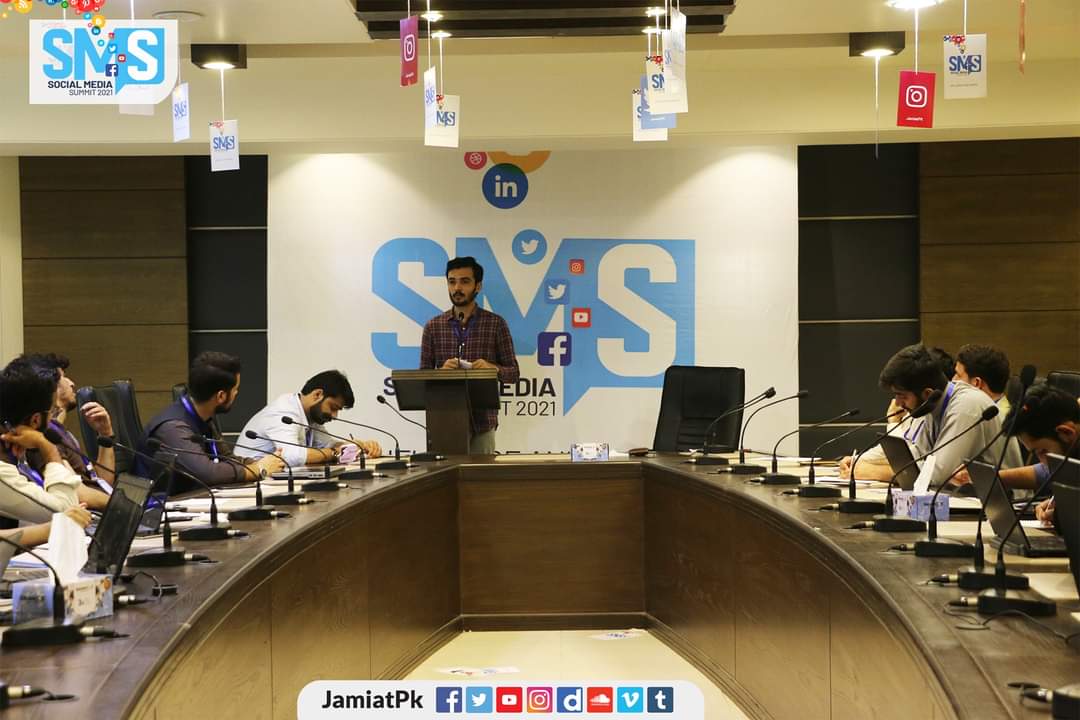 JamiatPK's tweet image. 5th Annual #SocialMediaSummit 2021 (SMS 2021) started with Recitation and Naat at Central Secretariat Islami Jamiat -e- Talaba Pak.
During First Session Key Note Presented by Mr. @AadilFiaz (Central Spokesperson IJT).

#SMS2021 #JamiatPK