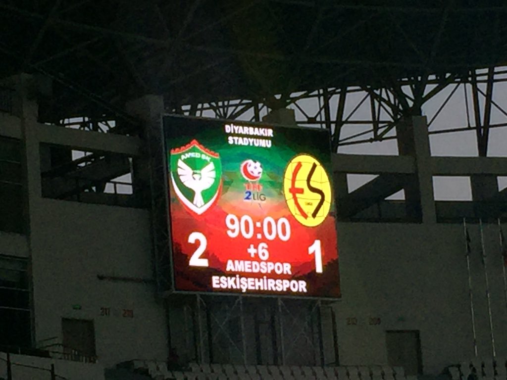 AmedsporSK's tweet photo. MAÇ SONUCU 
AMEDSPOR 2-1 Eskişehirspor 
Aşk Bodrum’da değil, AMED’DE YAŞANIYOR GÜZELİM 🔥@eskisehirspor
#amedspor https://t.co/Vft7eDUlgk