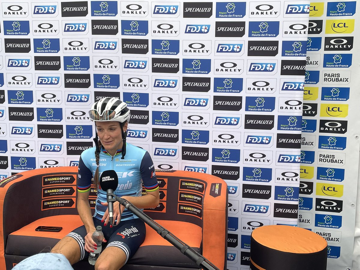 🎙🇬🇧 <a href="/lizziedeignan/">Lizzie Deignan</a> 

“I’m so proud that this is where we are, that women’s cycling is on the World stage”

“Je suis si fière que nous soyons là, que le cyclisme féminin soit sur le devant de la scène !”

#ParisRoubaixFemmes