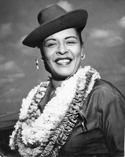 globaljazzqueen's tweet photo. Yesterday was #WorldSmileDay.  Who knew?! If you did not get enough smiles in yesterday, I urge you to get your smile on today! 

Join me 2-6pmET today @wbgo. My plan is simple - the uplift one note at a time!

Miles Smiles and Lady Day Too.
#Jazz https://t.co/JgiYyktUSX