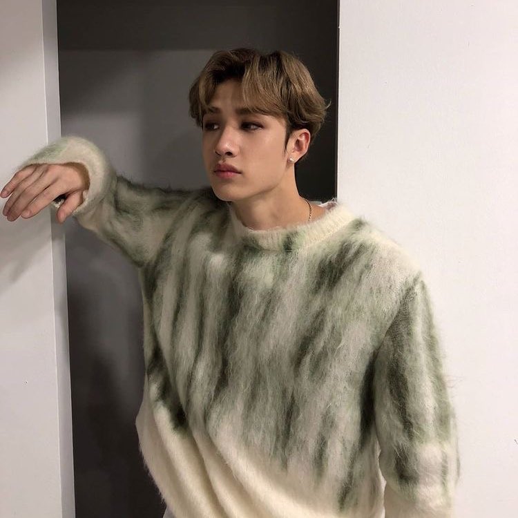 _changlix_'s tweet photo. this hannah bang with this bang chan https://t.co/DmlV8rtkN3