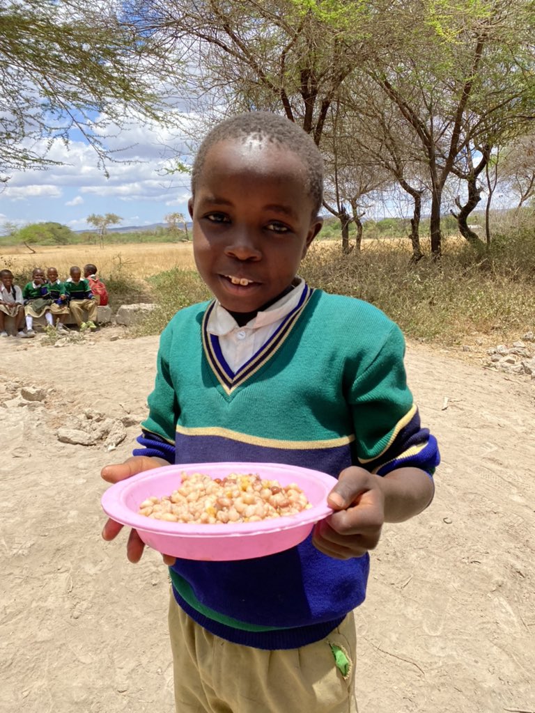 STEMM7's tweet image. Every child deserves a school lunch. Since starting our feeding program with 8 local primary schools we have seen an increase in attendance, test scores, and the number of children moving into secondary school. #feedingprogram #arusha #Tanzania #childrenofstemm #ngo #schoollunch