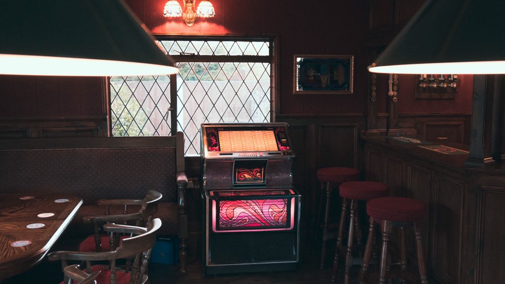 hiddenfortune66's tweet photo. Me and my family completed this West Ham pub a while ago, and honestly I couldn’t have expected how well it ended up coming out😮 The perfect place to watch the hammers if were not at the game! #COYI ⚒🔥 https://t.co/6eeJIED9vu
