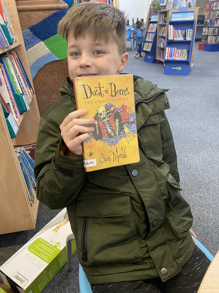 walsh20131's tweet photo. Joey and Miss Deards are getting into the Halloween spirit by reading some spooky stories and enjoying a hot chocolate 🎃💀👻☠️ #readingforpleasure @StBernsPrimary https://t.co/oa3TDDtVv4