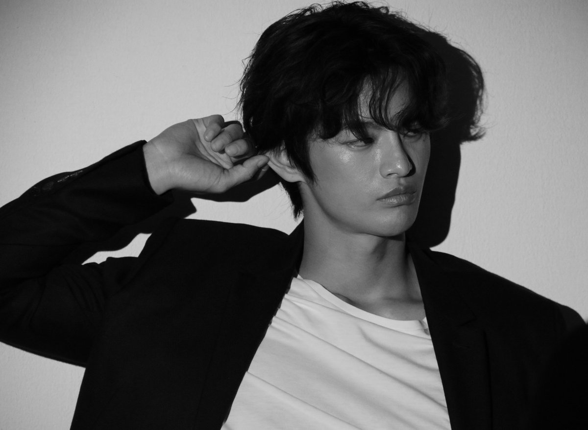 RikoOtori's tweet photo. 就是要持續每天不斷地
充電♥️充電🦕充電💐
#徐仁國 #SeoInGuk #서인국 #ソ・イングク 今天是歌手系列 #KoreaSinger https://t.co/U0qbkfewh2