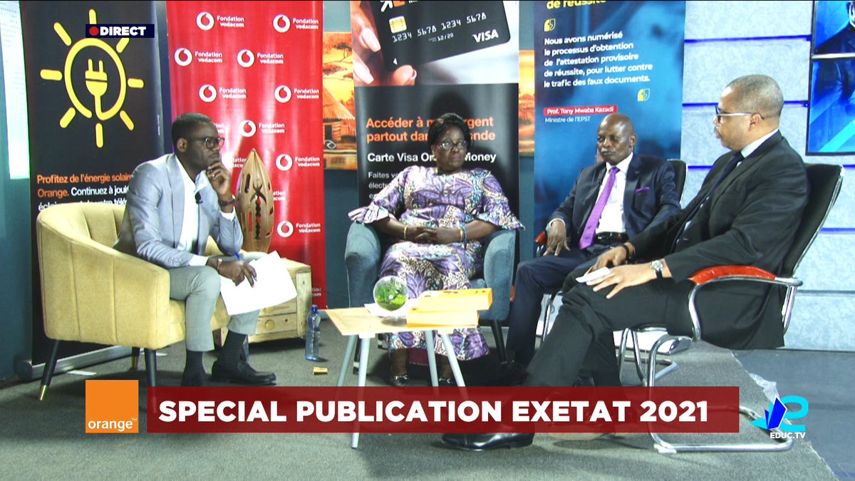 olitoMUKINZI0's tweet photo. #RDC
#MinEPST
Grande responsabilité de tenir ce plateau spécial publication #EXÉTAT2021 sur @EducTV2, avec la présence du Ministre de l'EPST, le Patron de l'@OfficielArptc, la SG à l'EPST, l'IG de l'EPST et les Télécom. Merci à la grande équipe dans l'ombre | @MinistereEPST https://t.co/HovMYm1ai4