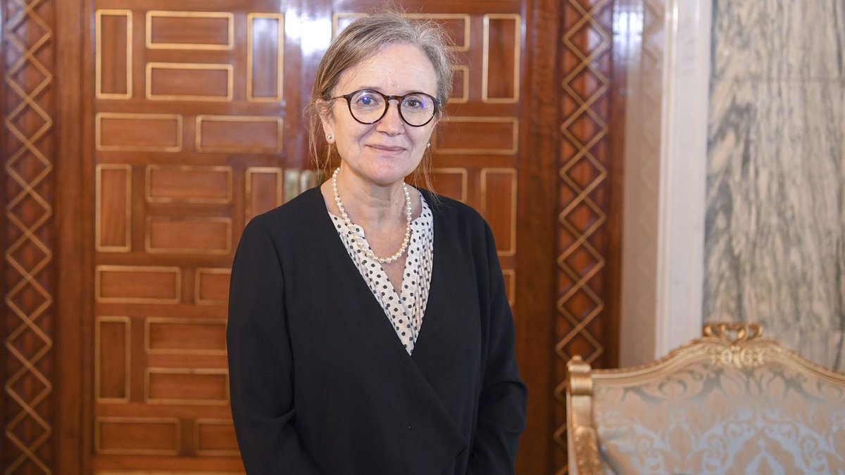 Première femme cheffe du gouvernement en Tunisie et dans le monde arabe🇹🇳