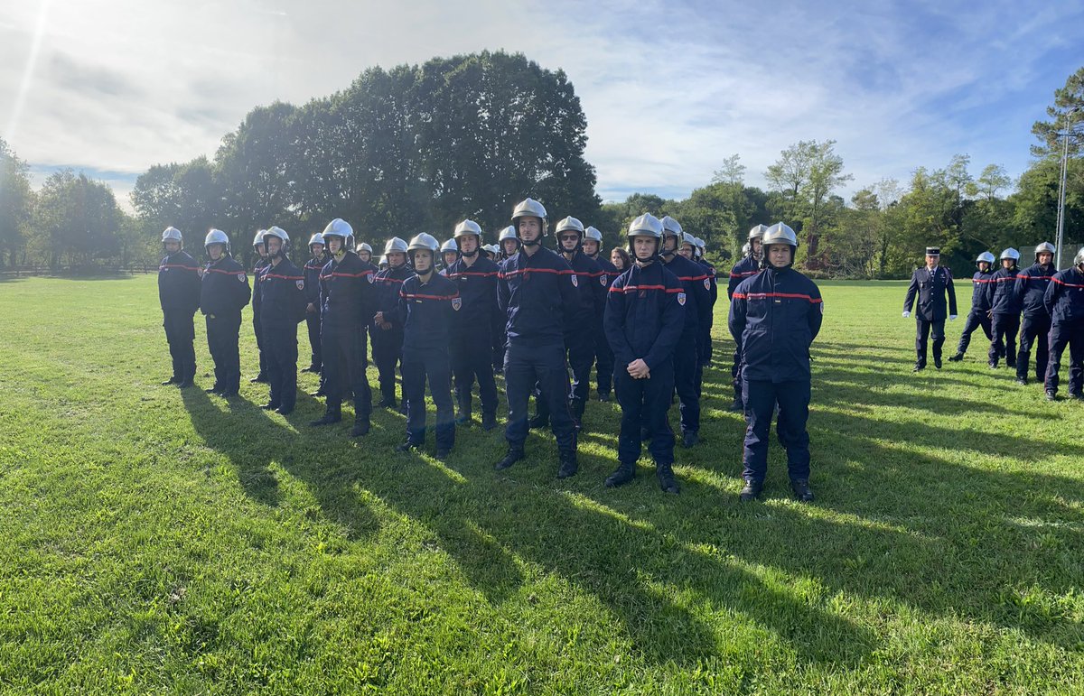 SDIS40's tweet photo. //SDIS40// JNSP

Le SDIS des Landes célèbre aujourd’hui à CASTETS la Journée Nationale des 
Sapeurs-Pompiers en présence des autorités, récipiendaires, collègues et amis. 
#sdis40 #sapeurspompiers #pompiers #sapeurpompiervolontaire #sapeurpompierprofessionnel #jnsp #recompense https://t.co/7KUJY1WNCz