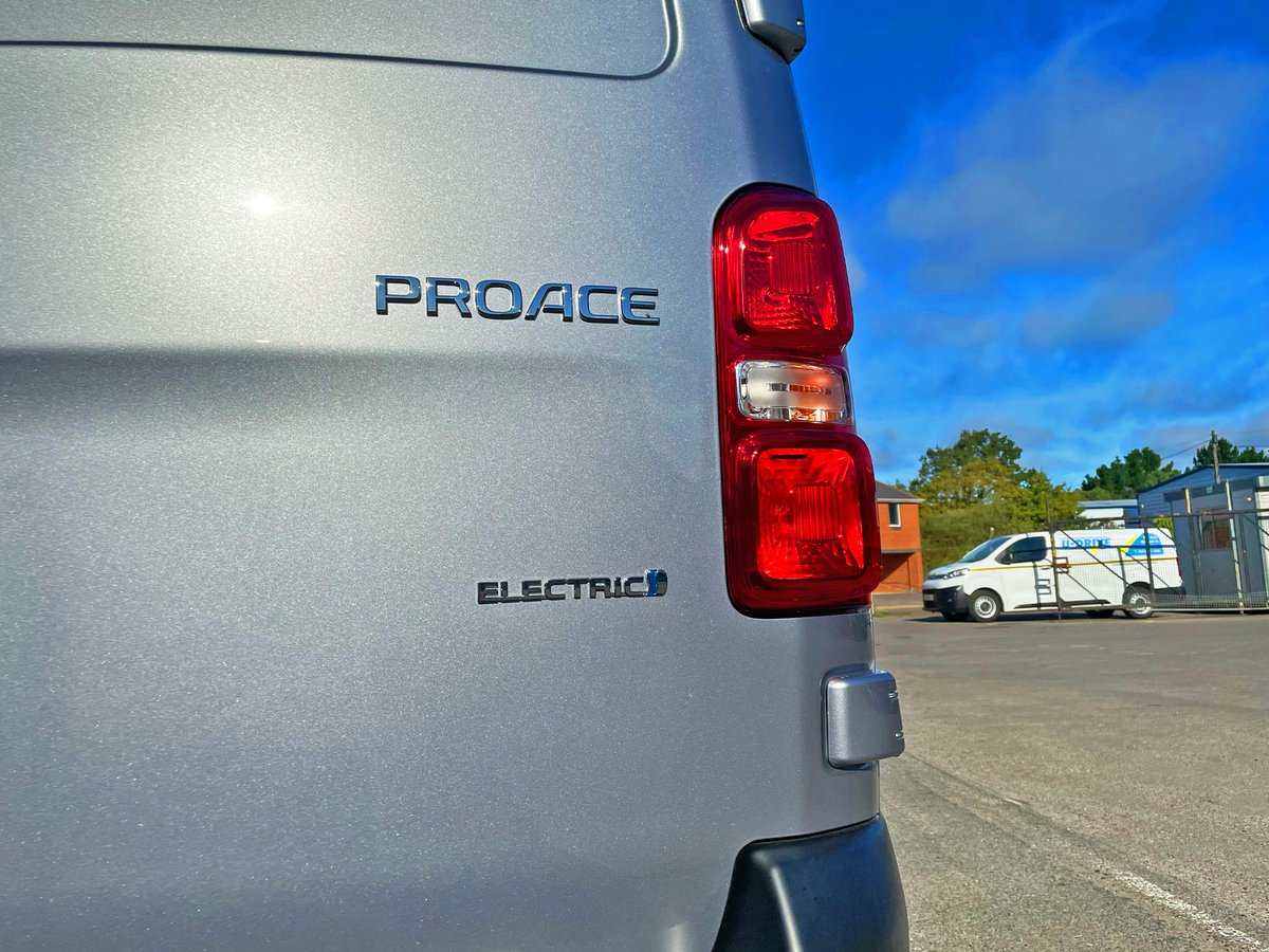 UDriveUK's tweet image. We hope you're all enjoying your weekend!👍

We got a fresh batch of Proaces delivered to our Poole branch yesterday!😀

To get your hands on one of these all-electric vans call us on 0800 980 9966 today

#EV #EVVan #ElectricVehicle #VanHire #CarHire #UDrive