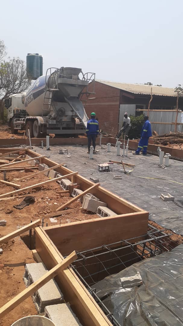 BeAhummingbird's tweet photo. Some CONCRETE evidence that things are really underway @MukwashiZambia. Thanks to everyone who has given so generously to our modern, hygienic, locally sustainable, no-need-for-electricity toilets! 

If you can help, click 
https://t.co/8n1PAfjz1Q https://t.co/gwpcfR6ZOx