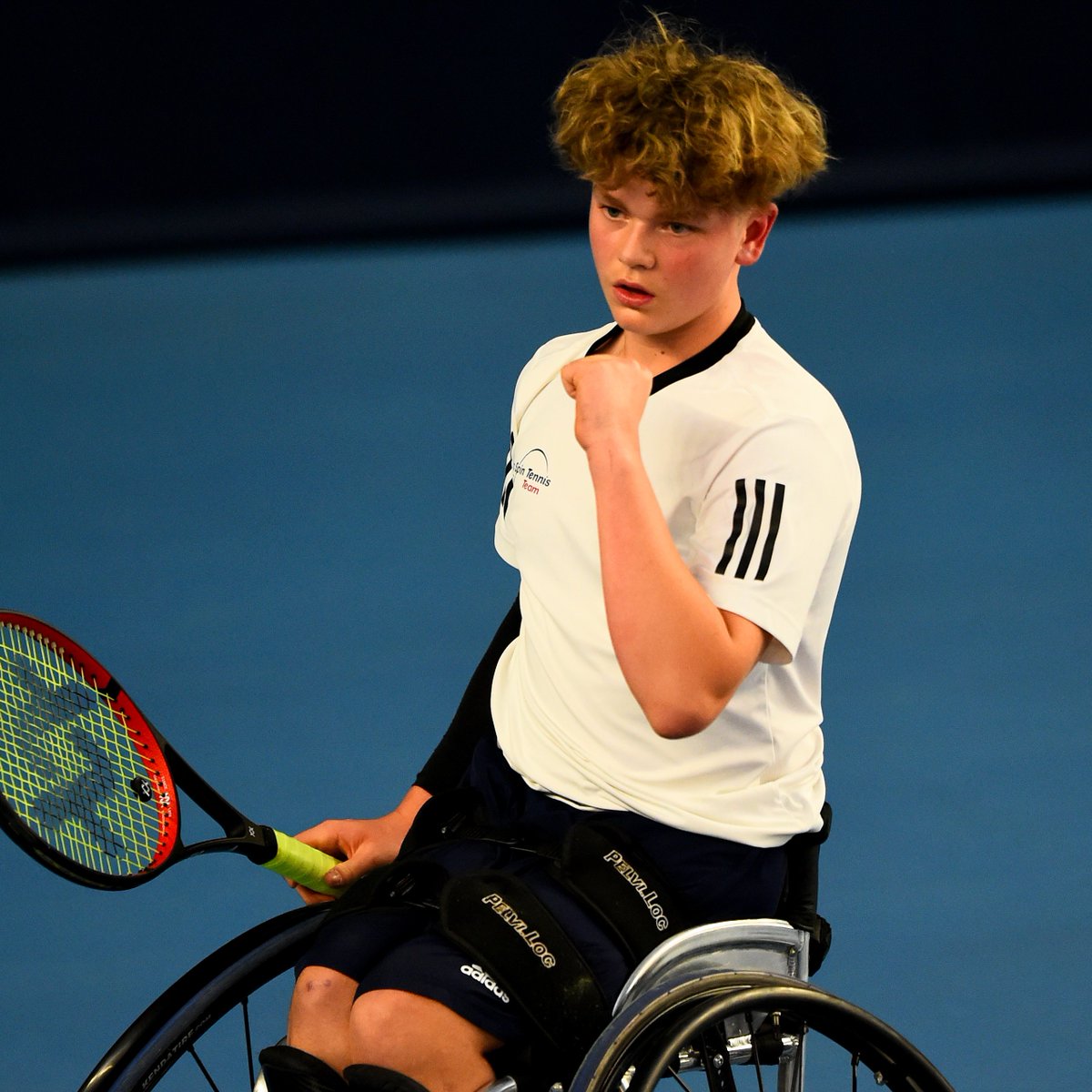 🇬🇧 2-0 🇧🇷 - Next Stop ➡️ World Team Cup Junior Final @DahnonWard bt Joao Lucas Takaki 6-1, 6-1 @BenBartram3 bt Jade Lanai 6-0, 6-1 It's a second successive World Team Cup Junior Final tomorrow! #BackTheBrits 🇬🇧 #wheelchairtennis