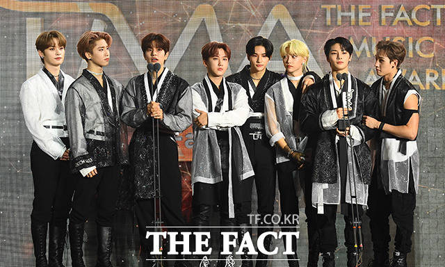 FAsKtG1XsAE77TD?format=png&name=small